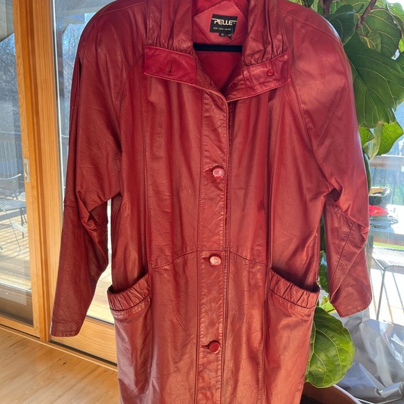 Vintage real leather red trenchcoat - Picture 7 of 8
